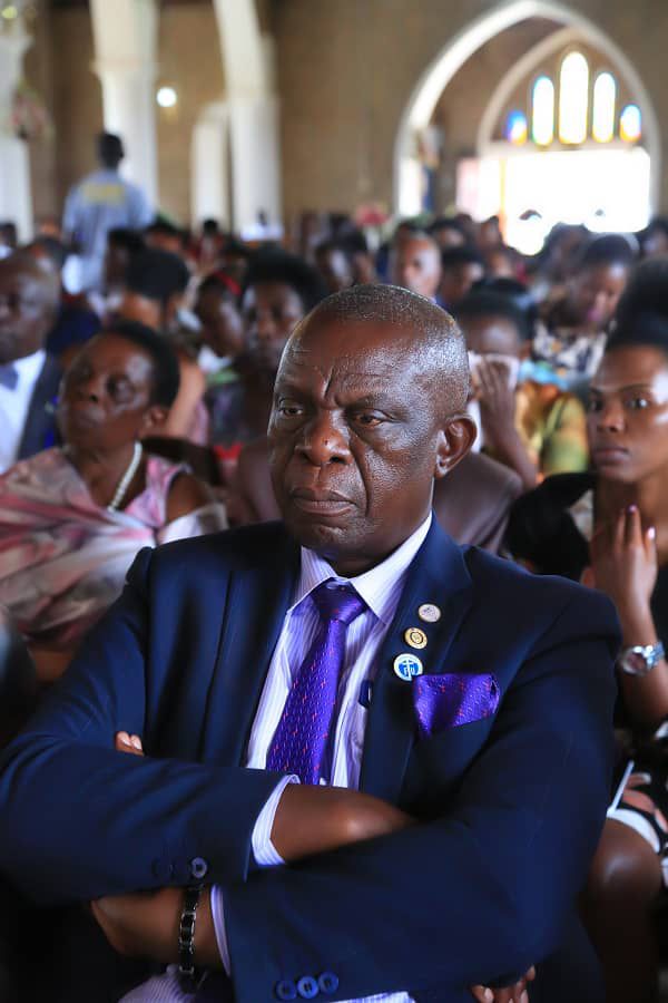 NamanyaSwaibu's tweet photo. Nearly did I become your reflection.
You saw me! 
You held me! 
You taught me! 
You mentored me!
You mentored me! 
You fathered me! 
And (us)
You stressed me- to who I am! 
Happy birthday! King! 
You play a Jungle role in my life! 
I celebrate you! I Love you JOAB T
@KabaleTrinity ,@embengofckatric @OMUSIDI_FC_2016 @Katricoleague23 👏🏻