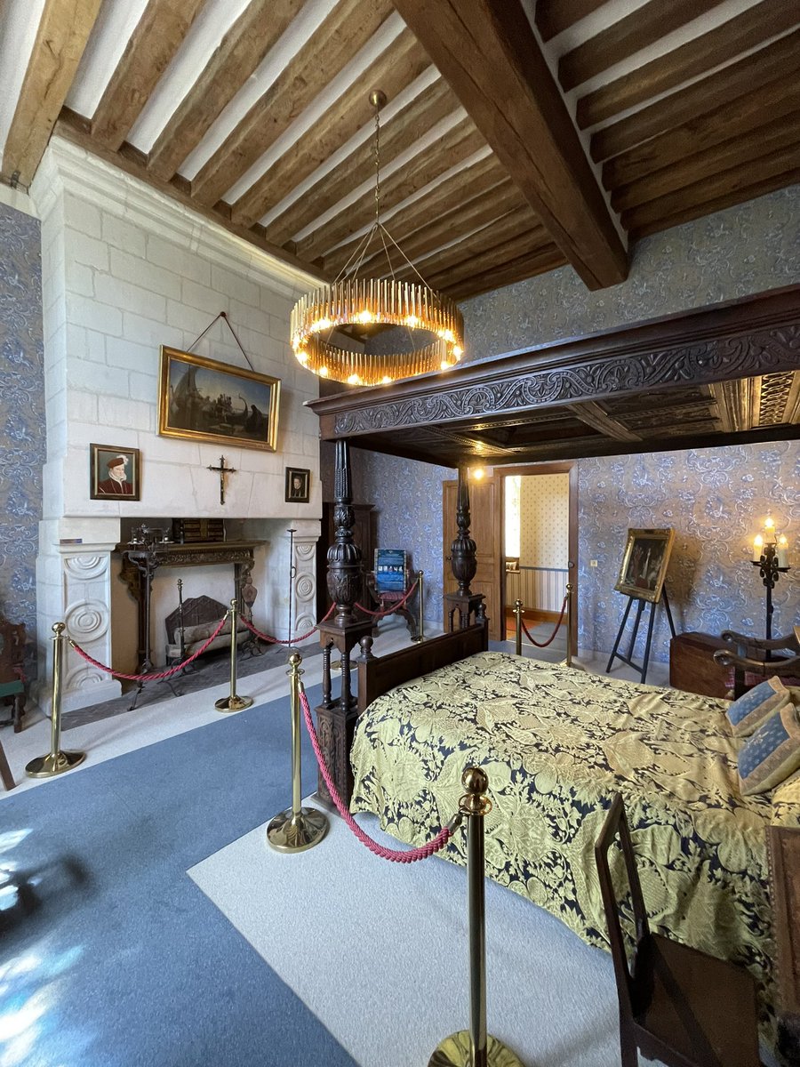 AmboiseGaillard's tweet photo. Connaissez vous l’autre Domaine royal d’Amboise ? La cité ne compte pas moins de trois Châteaux de la Loire ! https://t.co/5yEcFP9zjV