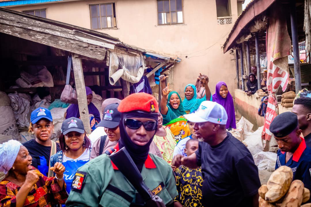 Oba Of Nigeria (@obanaughty) on Twitter photo People of Ibadan-North are pumped up for the August 16 by-election, all thumbs for APC this Saturday 
Hon Wale Murphy is clear! People of Ibadan-North are pumped up for the August 16 by-election, all thumbs for APC this Saturday 
Hon Wale Murphy is clear!