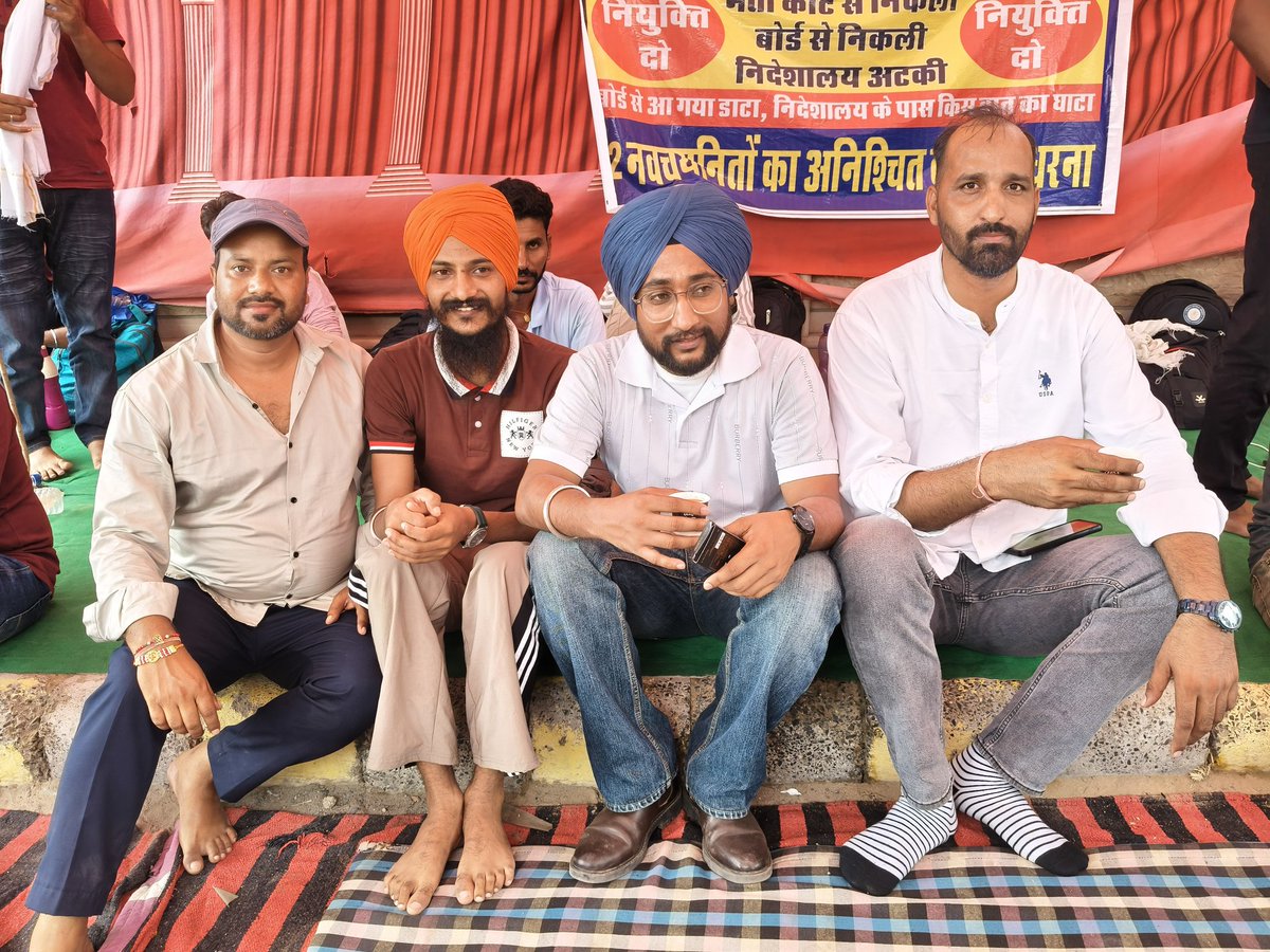 manoj90548's tweet photo. लेवल2नवचयनित_नियुक्ति_दो
#लेवल2नवचयनित_नियुक्ति_दो
#लेवल2नवचयनित_नियुक्ति_दो
#लेवल2नवचयनित_नियुक्ति_दो 
@BhajanlalBjp @RajCMO @rajeduofficial @SKT_Chaudhary @educationnagari @JATbera1
@UMESHBISHNOI25
 @pantlp 
@DrRanjeetMeena 
@me_moharsingh @madandilawar 
@saten_08 https://t.co/oni4VwlppM