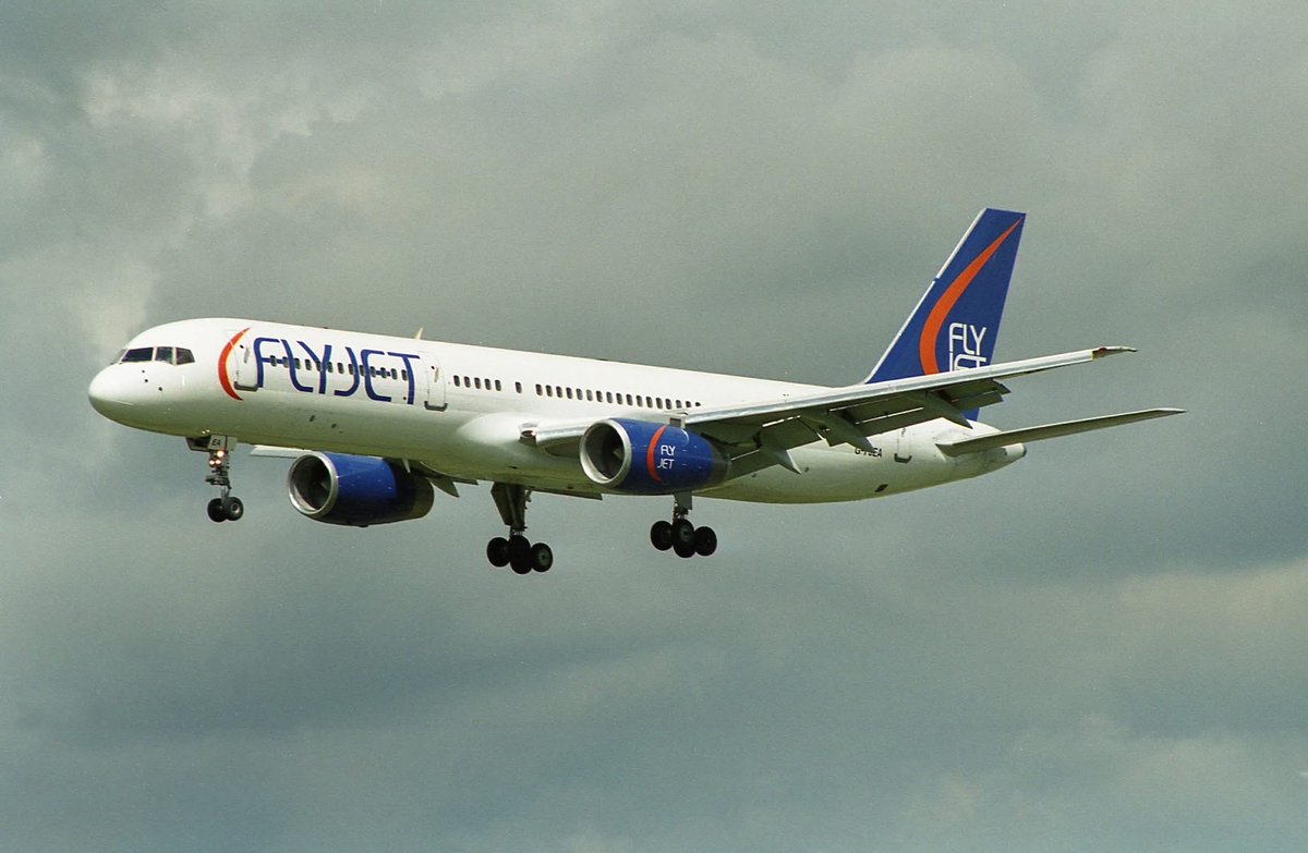 n194at's tweet photo. Flyjet   
Boeing 757-23A G-FJEA 
MAN/EGCC Manchester Airport
Early 2000s
Photo credit John Goodale 
#AvGeek #Airline #Aviation #AvGeeks #Boeing #B757 #MAN @manairport #Manchester #Flyjet https://t.co/to7qPQU3Ce