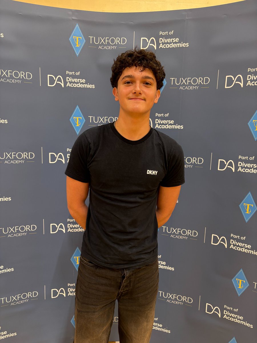 Congratulations to Ronaldo who achieved A*A*A*A in politics, English literature, criminology and history.
Ronaldo will be going to @OfficialUOM to study law.
We wish him all the best in the future! 

#ResultsDay2025 #results2025 #tuxfordacademy