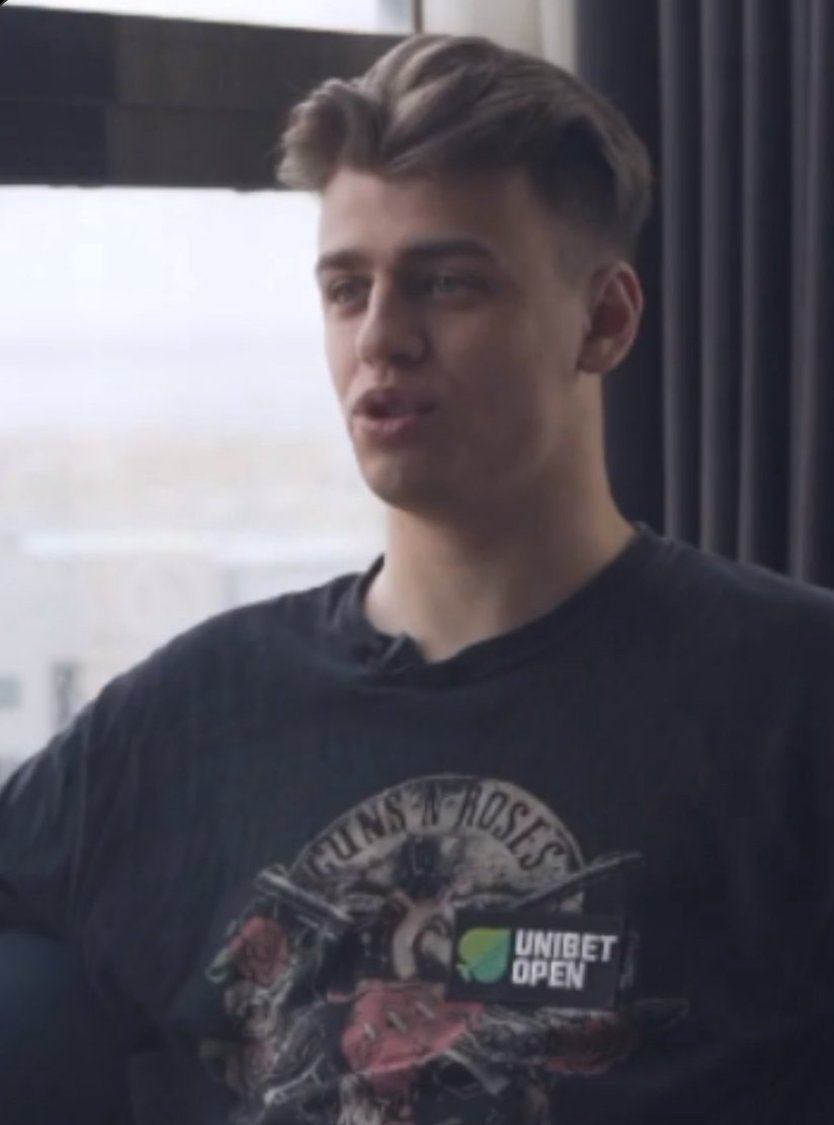 Scurrows tweet media