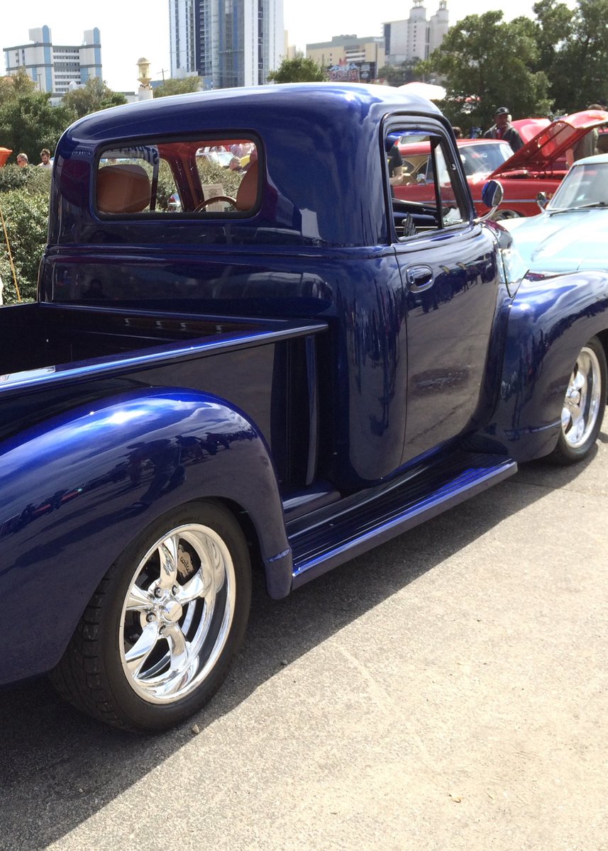 Rogero48's tweet photo. #3WindowThursday https://t.co/7pql6SYNQg