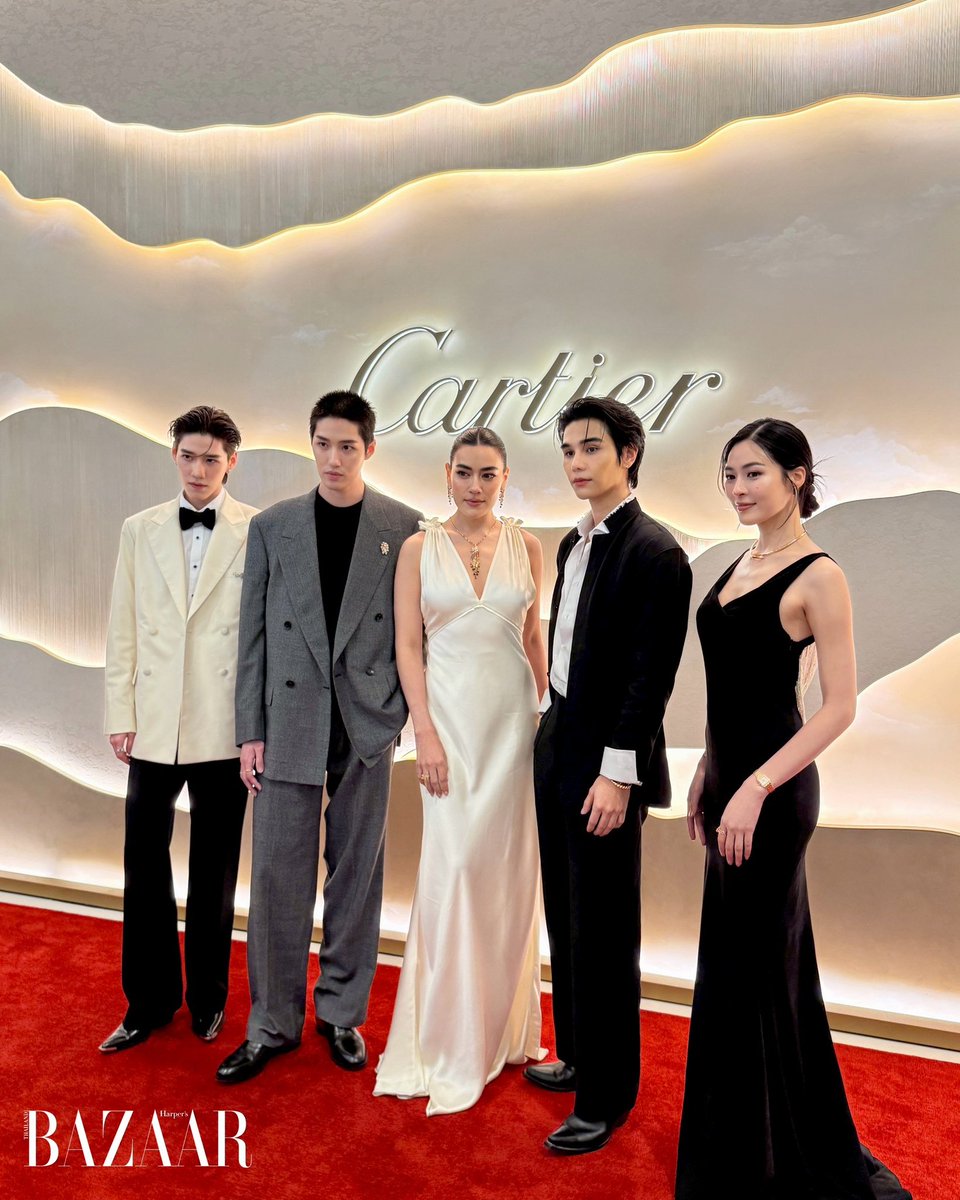 bazaarthailand's tweet photo. ส่องลุคสุดหรูของเหล่าเซเลบริตี้ไทยที่เข้าร่วมงานเปิดตัวบูติกเเห่งใหม่ของ Cartier ณ ศูนย์การค้าสยามพารากอน ภายใต้แนวคิด “Heavenly Cartier” ที่ผสมผสานความงามเหนือจินตนาการเข้ากับโลกหัตถศิลป์ชั้นสูงของเมซง

#Cartier
#CartierThailand
#BAZAARThailand https://t.co/H6SkjGrA1G
