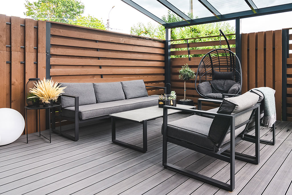 RosslynSells4U's tweet photo. Ultimate Guide to Building a Deck 🛠️🌳
Thinking of adding a deck to your backyard? Dive into our in-depth guide to building the perfect outdoor retreat! 🏖️🍹 
Link: https://t.co/FCyL7Hdi6A #DeckBuilding #OutdoorLiving #BackyardGoals #HomeImprovement #DeckDesign https://t.co/rh9vNR5QmZ