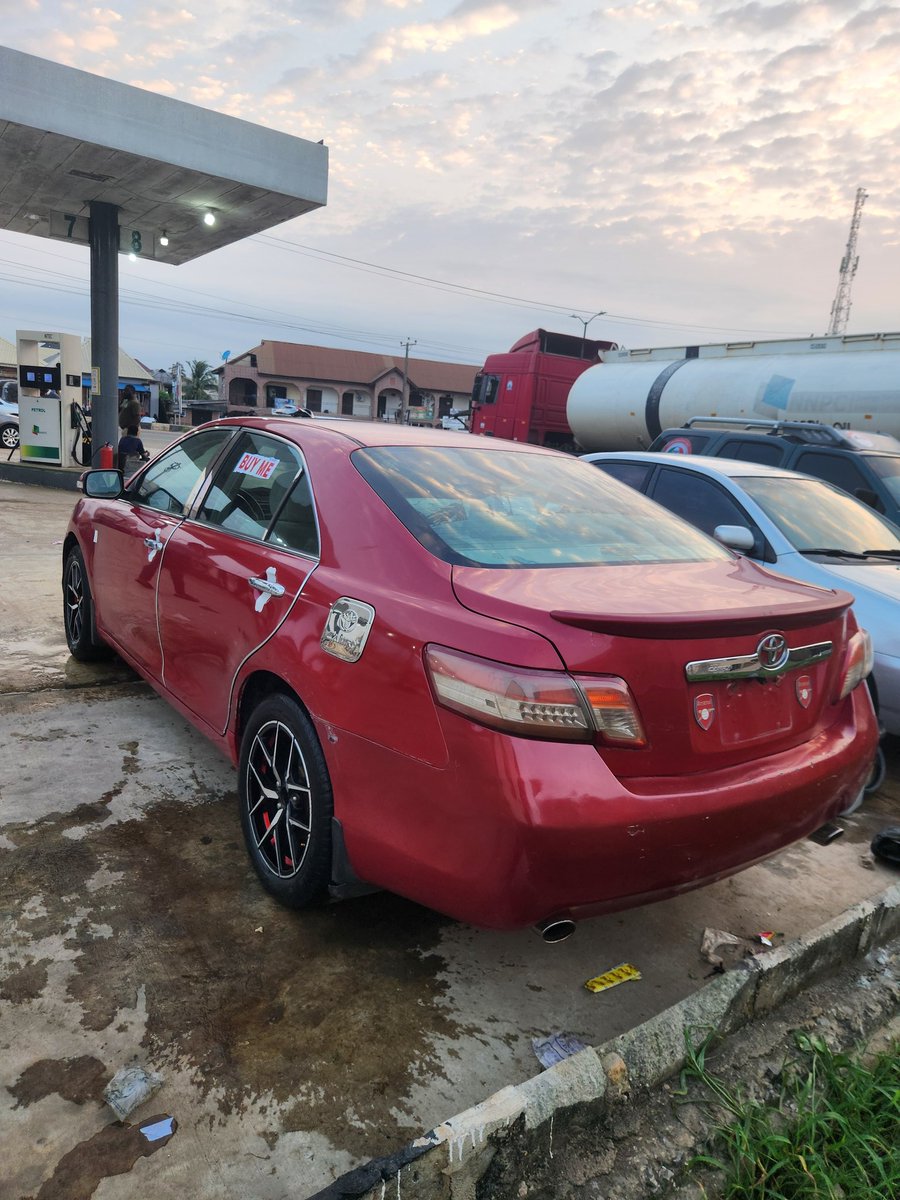 Man_of_Valour_'s tweet photo. Toks Standard Registered V6 Camry 09 Model

✅ Untouched  Engine &amp; Gear With Complete Catalyst

✅  Complete 1st body,2022 on custom

✅ Alloy Rims,Tesla Andriod Screen,Sunroof

✅ AC: Moscow Standard

✅ Location: Ibadan

#ChividoInMiami2025 
#kwam3
#Davido https://t.co/ZghtfX9QKM