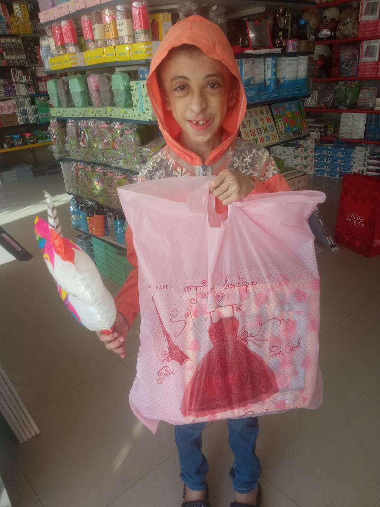 At least I could make this little girl smile
I sent to her fam money and got her the things she wanted, Alhamdulillah ❤️!