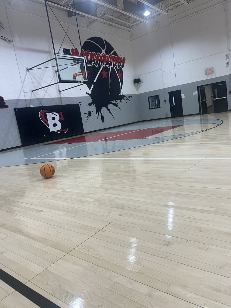 Goodmorningg, Thank the Lord for waking us up this morning by getting  up and hooping