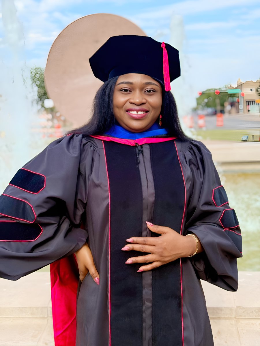 risingafricaorg's tweet image. 🎓 BSc Geophysics
🎓 MSc Geology/Geophysics
🎓 PhD Petroleum Geosciences (2020)
🎓 MSc Petroleum Engineering
🎓 PhD Petroleum Engineering (2025)

Dr. Dorcas Drock Eyinla – A true Nigerian inspiration. 💐
#WomenInSTEM #PetroleumEngineering #PetroleumGeosciences #BrainsAndGrace