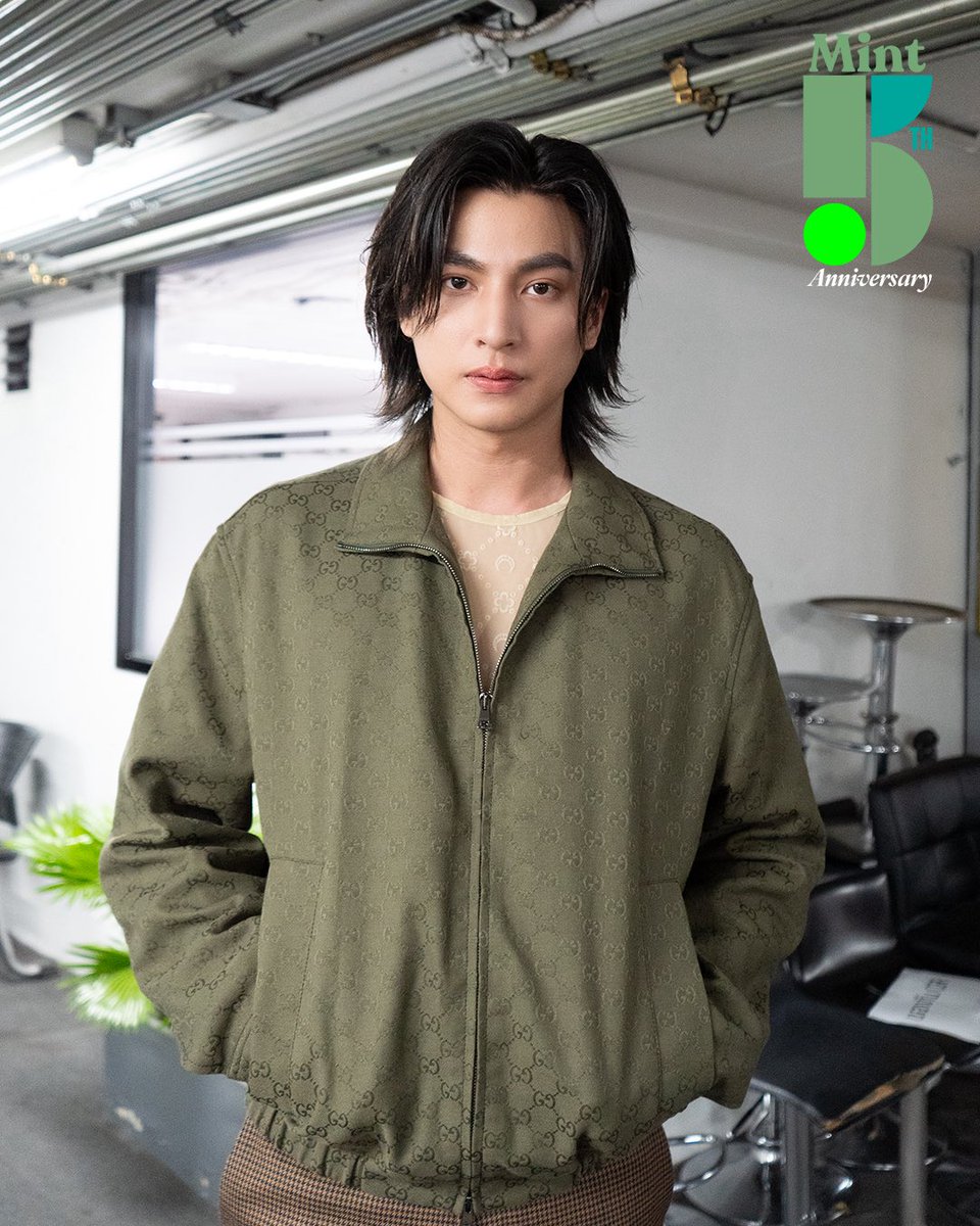 nanthanee27's tweet photo. หล่อPerfectมากกกกกกก💚❤️👏👏
#GucciPreFall25
#Gucci @gucci #GulfBAGucci
GULF KANAWUT
@gulfkanawut #GulfKanawut
#กลัฟคณาวุฒิ https://t.co/LRiUUBgUDD