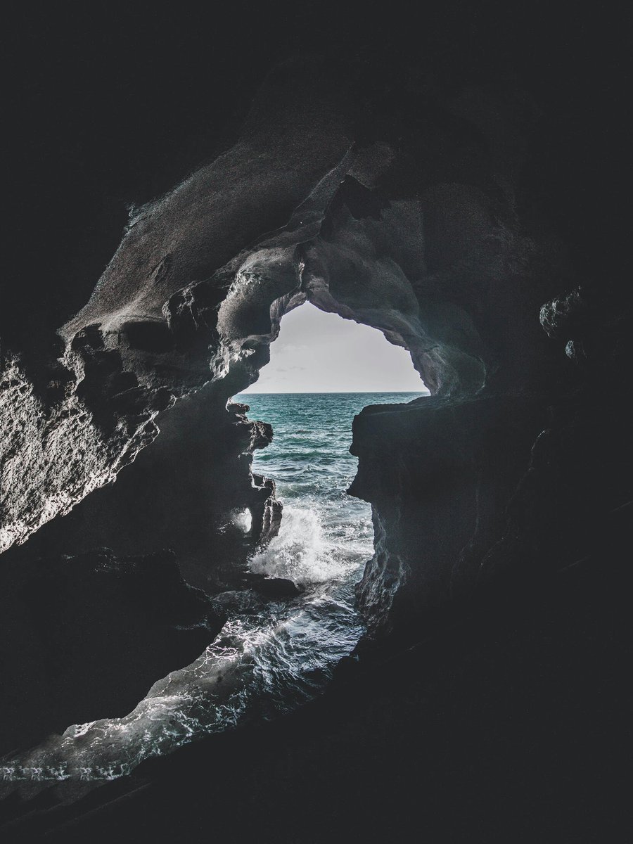 MohaVacations's tweet photo. Step into the heart of Moroccan legend with Moha Vacations 🌟 Explore the Caves of Hercules and let the Atlantic’s waves tell you ancient stories. DM us to plan your visit!

#morocco #explore #x #visitmorocco #lifestyle #holidays #moroccotours #caves #photography #travel https://t.co/0FQ9NdJ2by