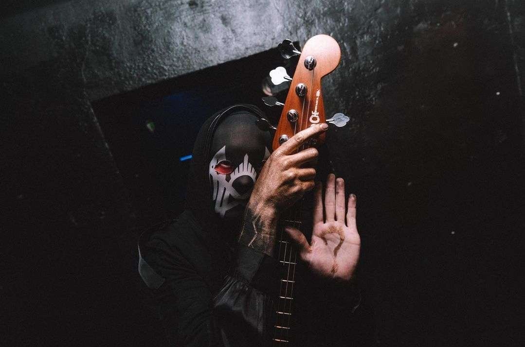 gold paint iii my beloved cjxjjxcj