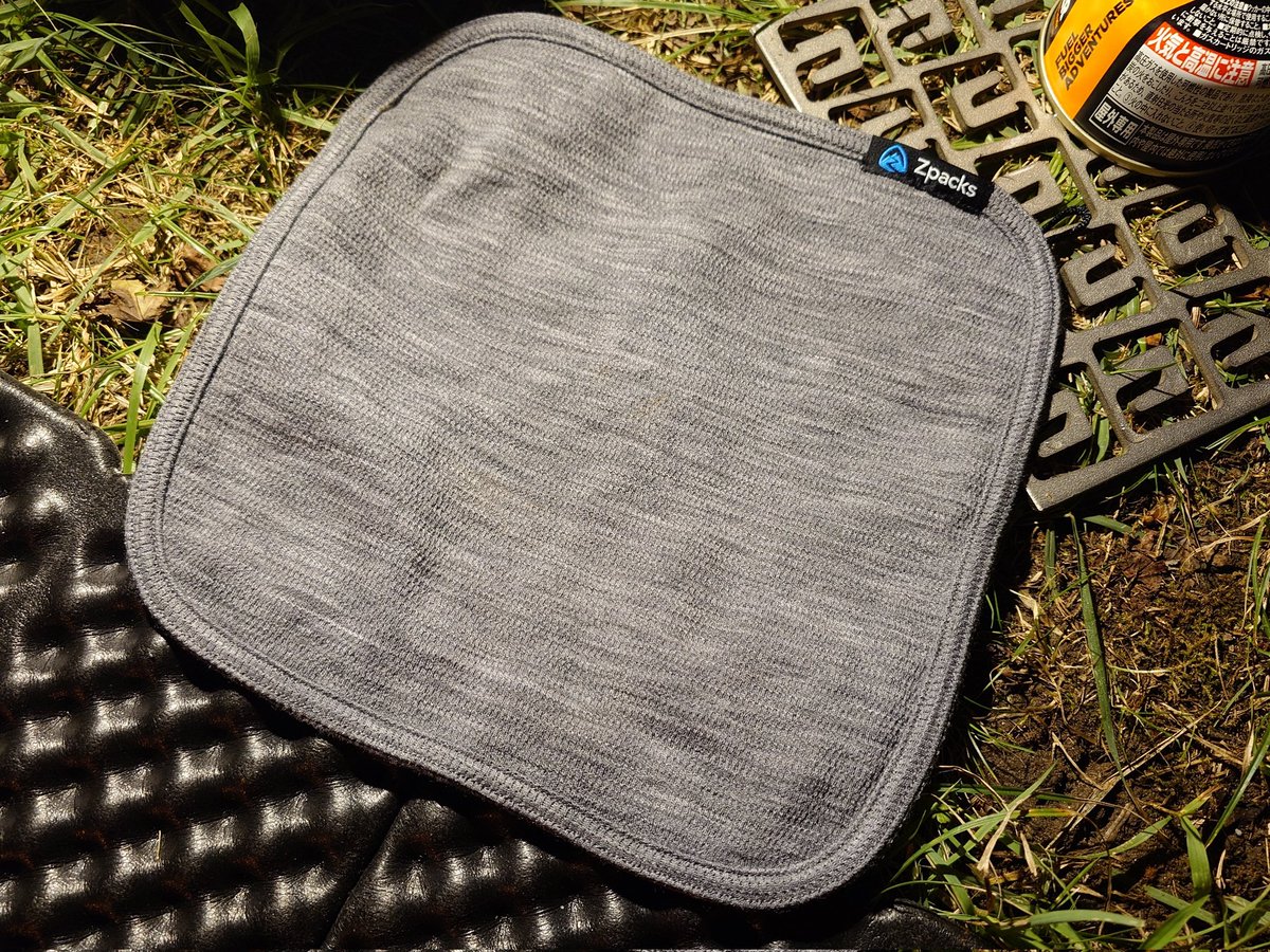 KEC_Camp's tweet photo. 『Zpacks×Glacial Gear Wool Trail Rag』
コチラも少ないですが当店にて取り扱います。
透湿・速乾・防臭性に優れたメリノウールにハイドロダクト加工を施し撥水・速乾性を向上させたハンカチサイズのウールラグ🐏
▼#もののふ道具店 #Zpacks
https://t.co/G63loIBQKo https://t.co/ikNDlE3RWP