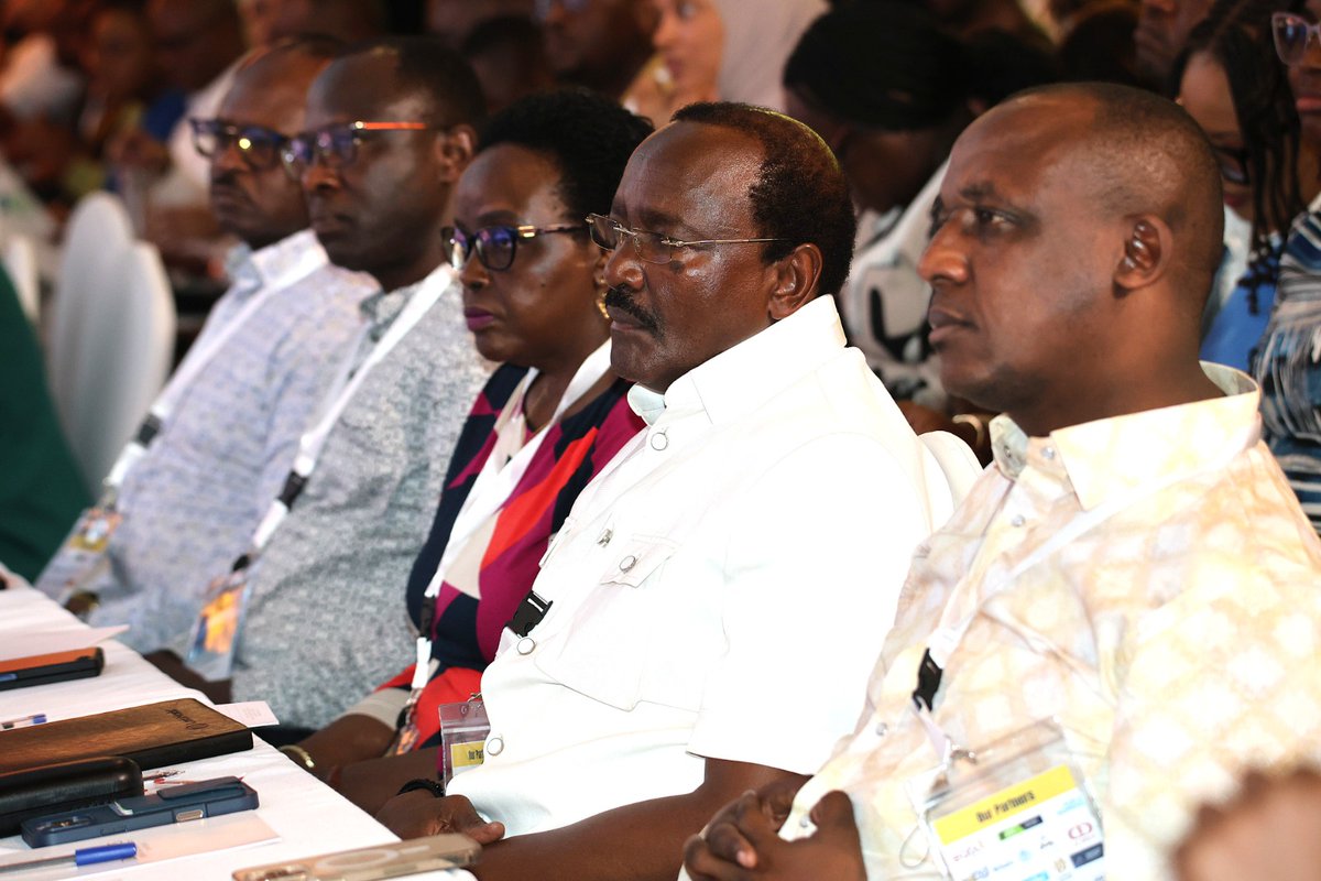 KisiaNzuki's tweet photo. [Kwale]

Gov. Mutula Kilonzo Jr: It was an immense honour and a privilege to meet with my Party Leader, Hon. Stephen Kalonzo Musyoka at the Law Society of Kenya Annual Conference 2025 in Kwale County. We had very fruitful discussions touching on the conference theme, "Protecting Constitutionalism and the Rule of Law: Ensuring Accountability." These conversations are vital for the future of our nation.
​ Looking forward to more engagements as we work towards a more just and accountable society.

@skmusyoka
@TheWiperParty