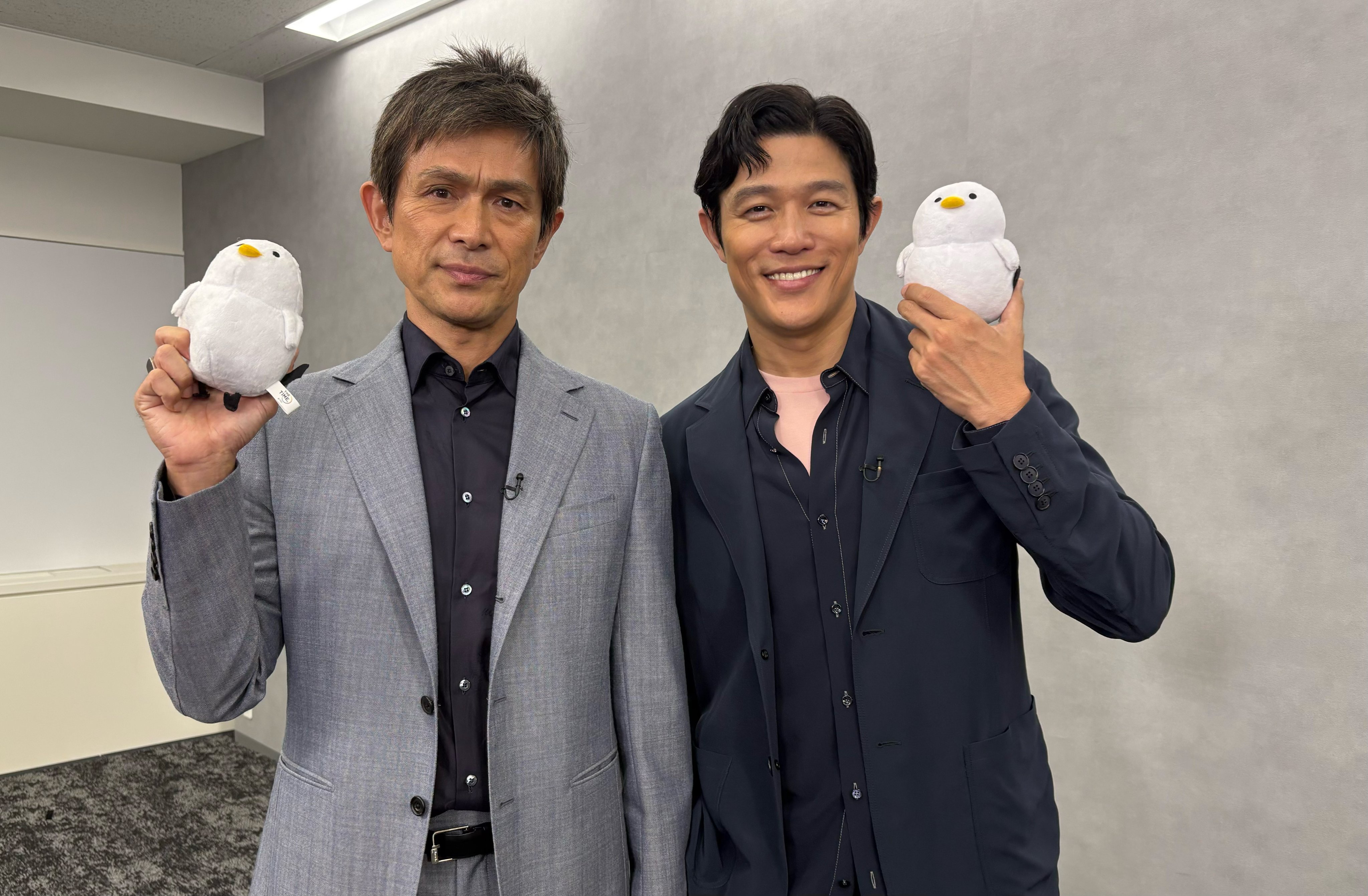 坂口健太郎 掲載ページ  ピアノ 撮影 オフショット 切り抜き 19 19 坂口健太郎 掲載ページ ピアノ 撮影 オフショット 切り抜き