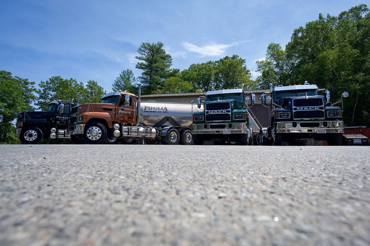 BallardTrucks's tweet image. A family business that has relied on their Macks for 40 years—going strong. 💪

Ft. Puglia Trucking

@MackTrucks #MackTrucks #HeavyDutyTrucks #HeavyHauling #Trucking #Massachusetts