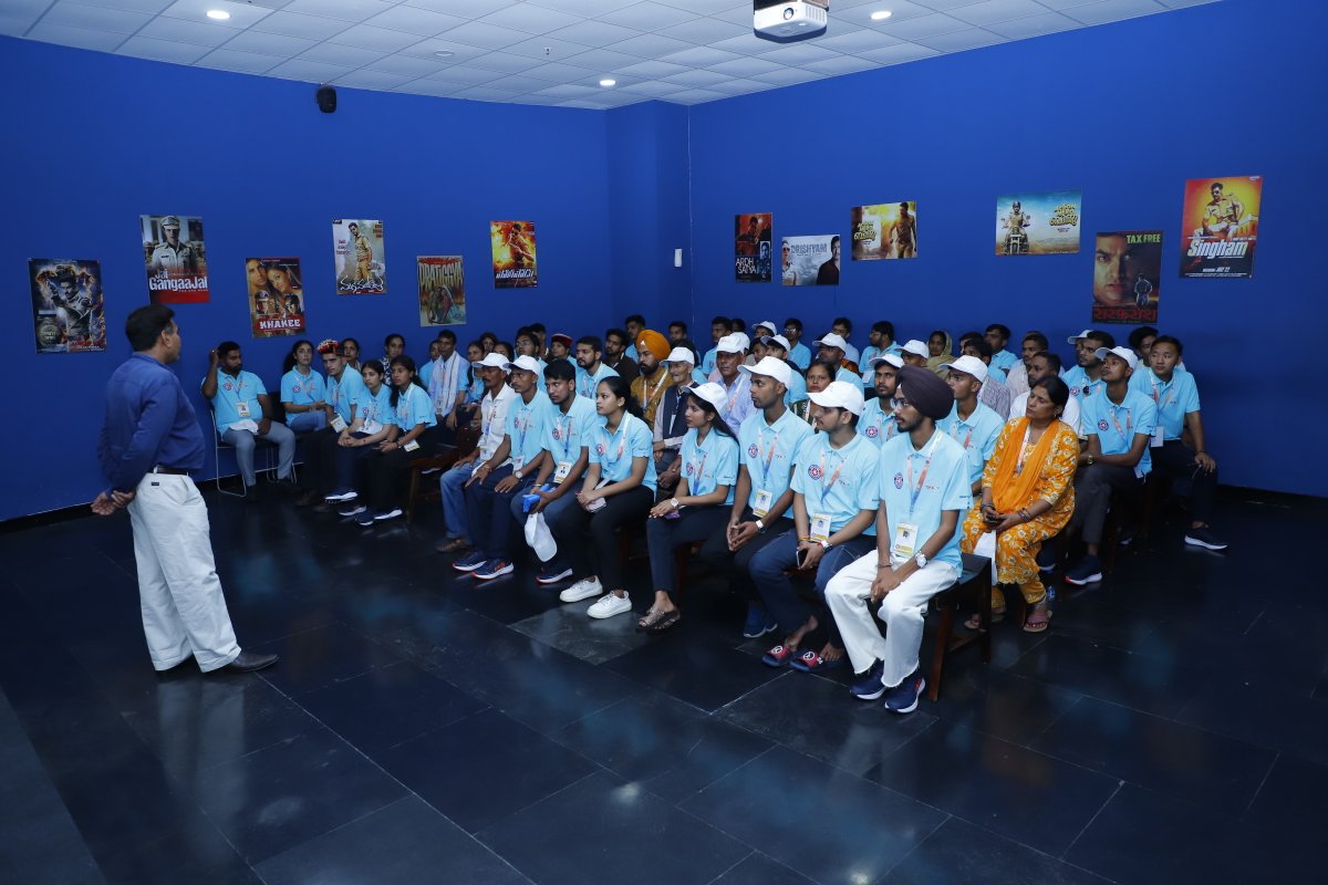 IDC 2025 के तहत, MY Bharat के युवाओं ने किया प्रधानमंत्री संग्रहालय का दौरा—जहाँ इतिहास से मिली प्रेरणा और देशभक्ति का जोश हुआ दोगुना।
#IndependenceDay2025
#NayaBharat
#MYBharat
#IDC2025