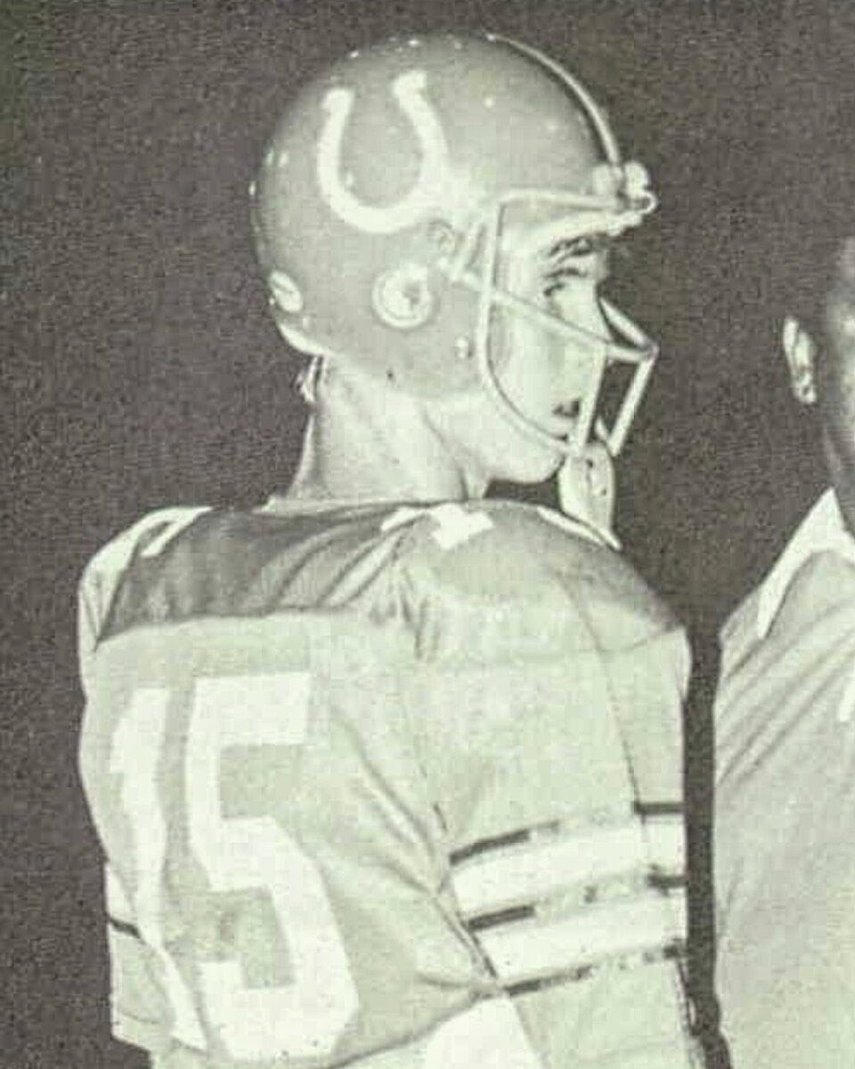 Larry in Missouri (@larryinmissouri) on Twitter photo Happy Birthday Craig Bradshaw, out of Shreveport, Louisiana & <a href="/LATechFB/">LA Tech Football 🏈</a> & <a href="/USUFootball/">USU Football</a> 6’5 215; His parents, William Bradshaw and Novis Gay, were longtime residents of Shreveport with his mother growing up in Red River Parish, just an hour north of the city—he is the youngest of Happy Birthday Craig Bradshaw, out of Shreveport, Louisiana & <a href="/LATechFB/">LA Tech Football 🏈</a> & <a href="/USUFootball/">USU Football</a> 6’5 215; His parents, William Bradshaw and Novis Gay, were longtime residents of Shreveport with his mother growing up in Red River Parish, just an hour north of the city—he is the youngest of