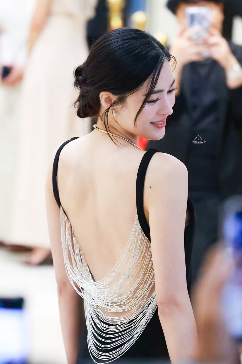 BestKwong511_CN's tweet photo. LinglingKwong wears Cartier as if born beneath its light.

LINGLING X CARTIER
#LinglingKwongCartierEvent
@linglingsirilak https://t.co/fx0HXCM6ht