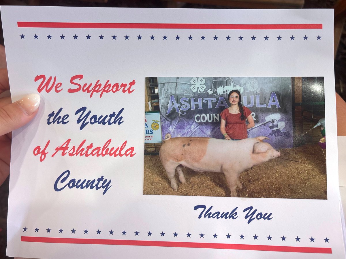 Attorney Meaghan Geraghty returned to her 4H roots at the Ashtabula County Fair, this time as a buyer for Elk + Elk. Proud to support a hardworking student with the purchase of a market show chicken and hog! 🌾🐓🐖 #4H #AshtabulaCountyFair