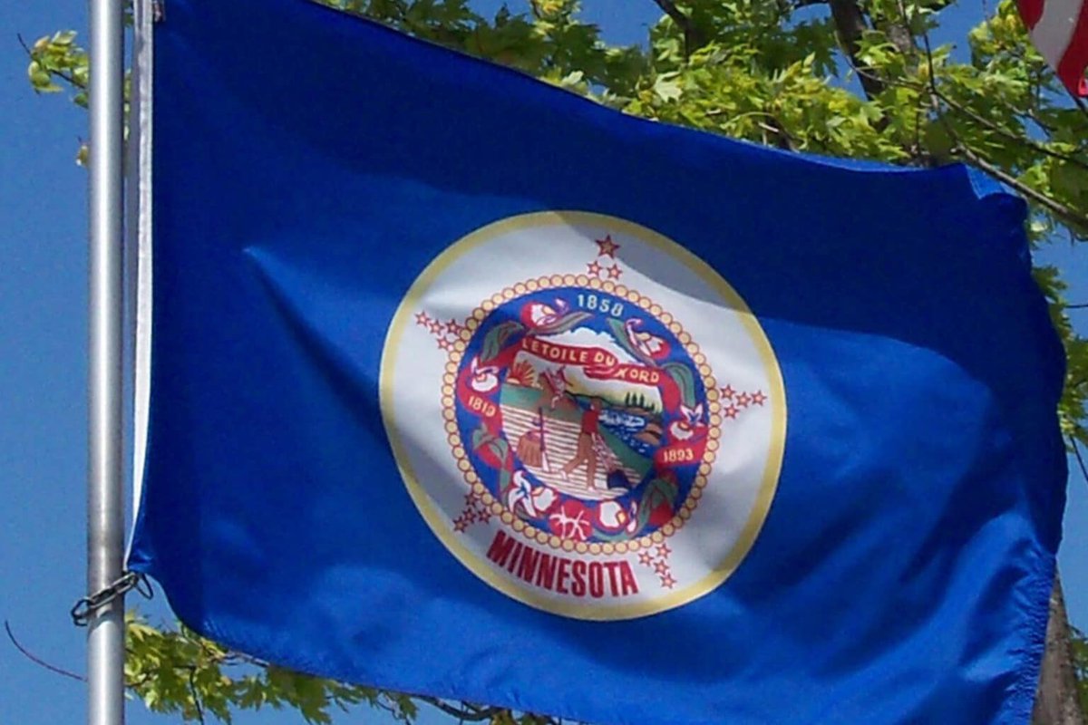 Petition to reinstate Minnesota’s original state flag reaches 10K signatures

Supporters of the petition argue that the redesign approved in 2024 by Gov. Tim Walz and the state legislature fails to reflect the people of Minnesota.