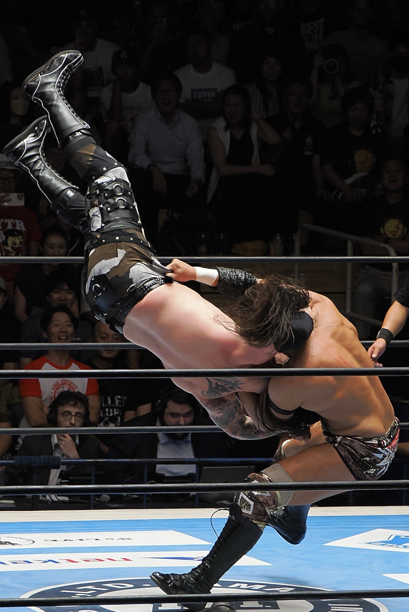 プロレス Amazon.co.jp: Reバース NJPW/001B-025 石井 智宏 (RR