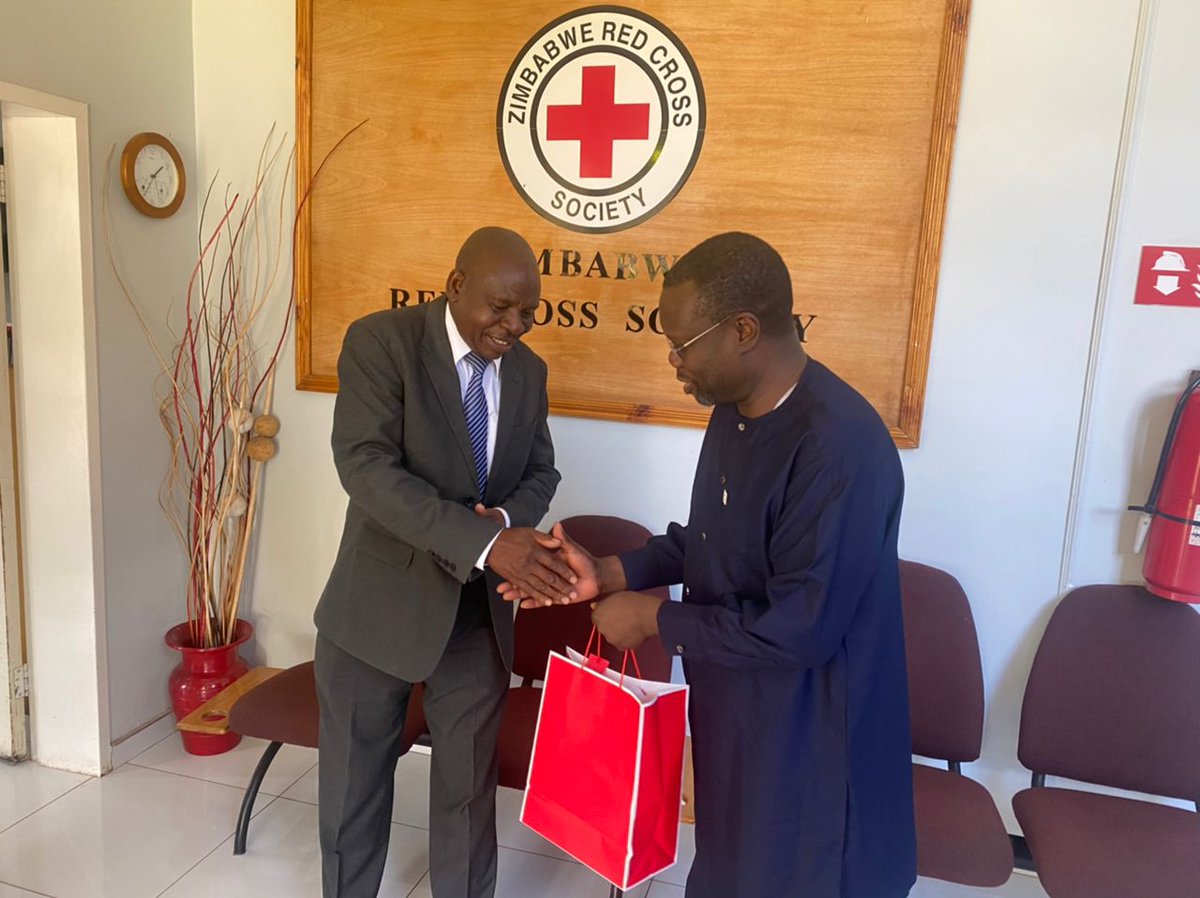 ZrcsRed's tweet image. Visiting  @IFRC Africa Regional Director, Mr Charles Businge as he undertakes key meetings and field visits with the @ZrcsRed .
His insights are set to strengthen our operations and sharpen humanitarian action across communities