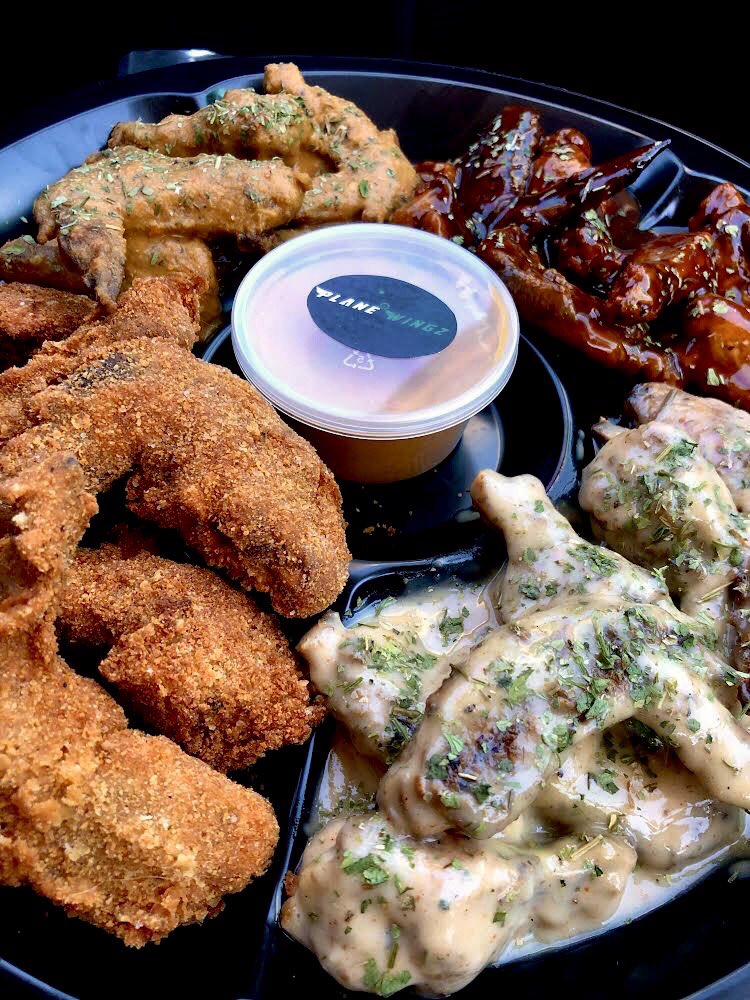 PlaneWingz's tweet photo. @meloadebanks_ That’s not weed. You just forgot to eat. With us, you can first eat and then get high 🤗

#CannabisInfusedChickenWingz https://t.co/E3qui6krEZ