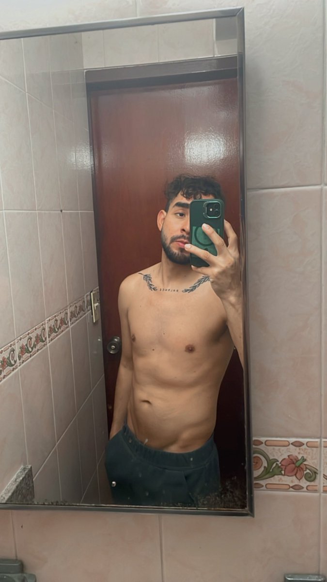rick_cas2822's tweet photo. Después de unos años acá ando 😈🔥🔥🔥 https://t.co/NisvGdDMOu
