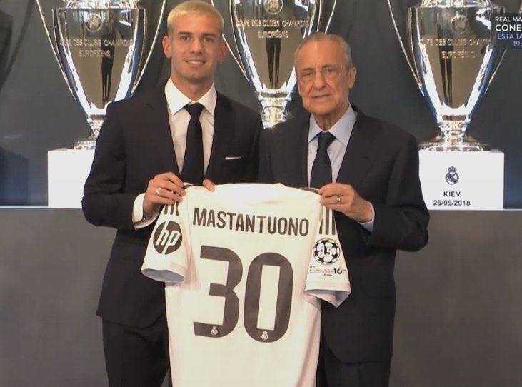 El Real Madrid va a inscribir a Franco Mastantuono en 1RFEF tras ficharlo por 63M€ para eludir el FPF. 

Esto por lo que sea no adultera la competición. No hay más ciego que el que no quiere ver.

Contra todo y contra todos.