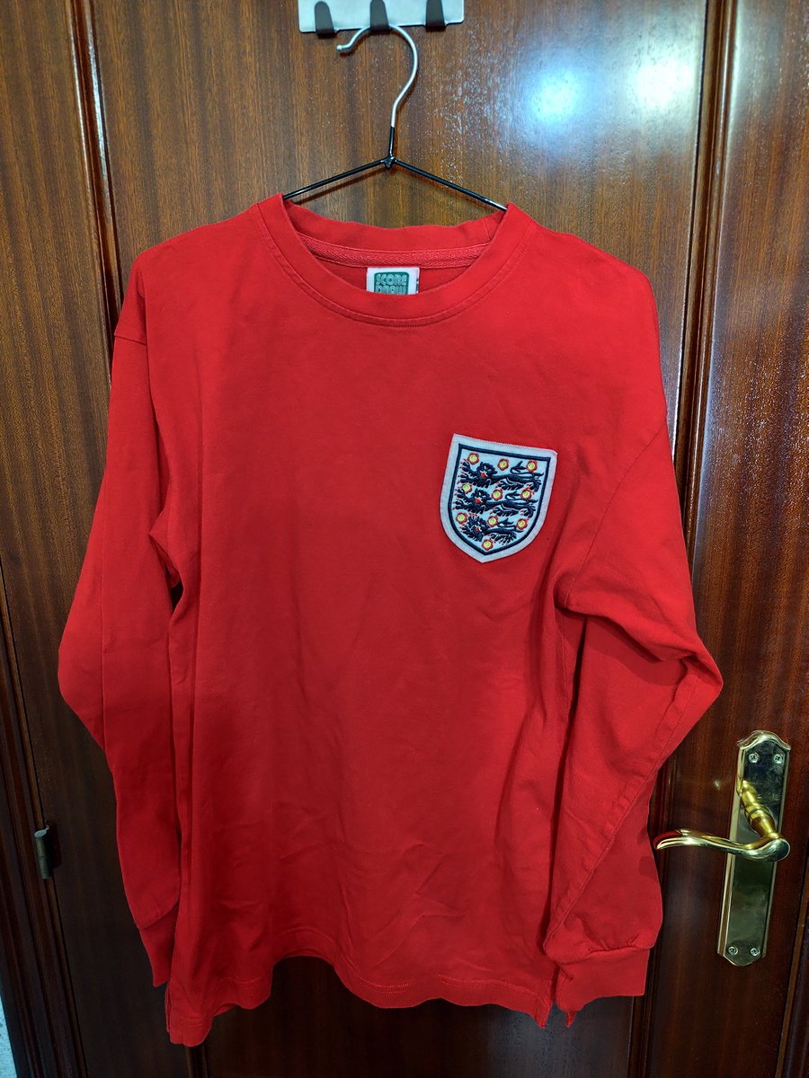 iArrizabalaga's tweet image. ¡CAMI EN VENTA! 💸

Vendo camiseta retro Inglaterra. Final Mundial 1966. N°6. Score Draw.
vinted.es/items/68633622…