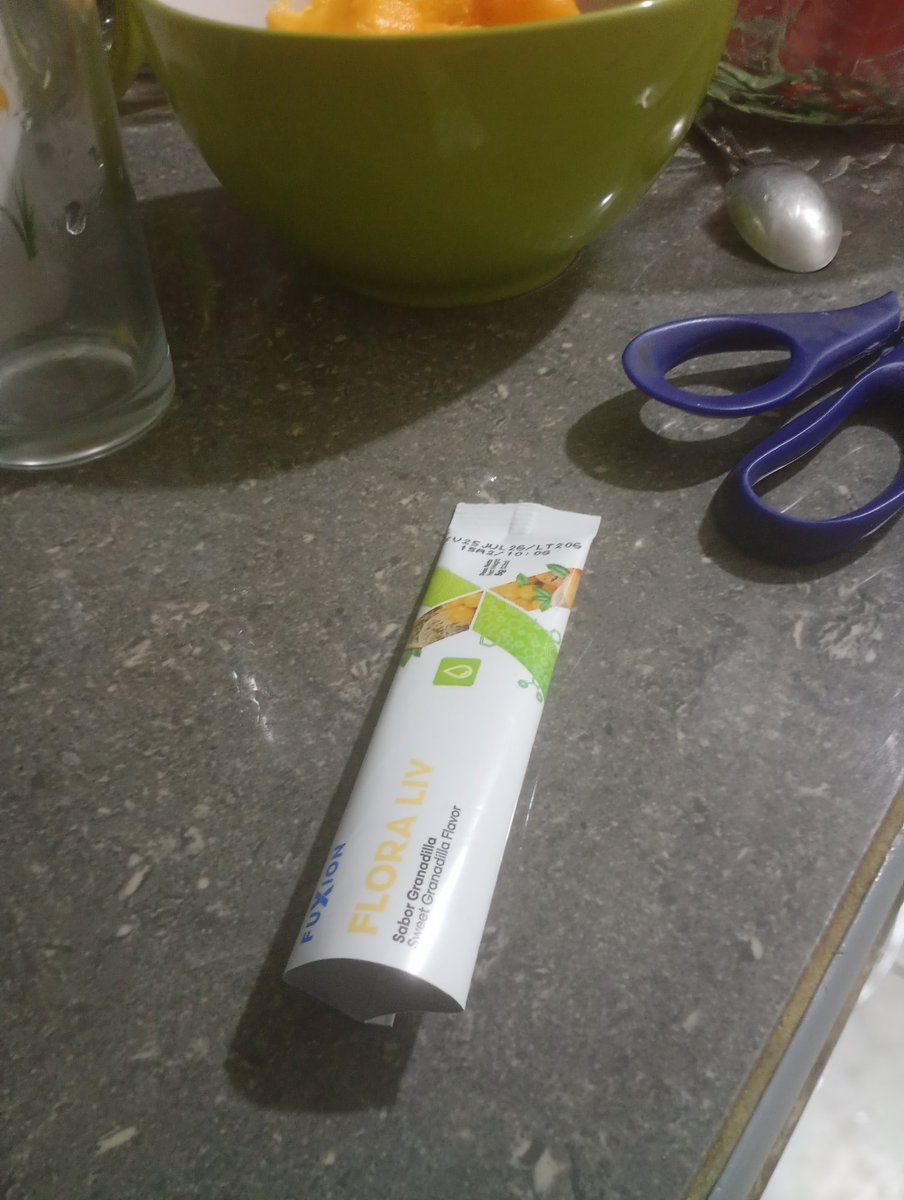 otrorola's tweet photo. Los antibióticos no funcionaron, ya cansado de tomar demasiadas pastillas, he decido ir por un tratamiento más alternativo y seguir con las comidas extra saludables. Al menos ya me acostumbré a ellas.
#floraliv #leucocitosis #gastritis #intestinoIrritable https://t.co/uWwn536Oqs