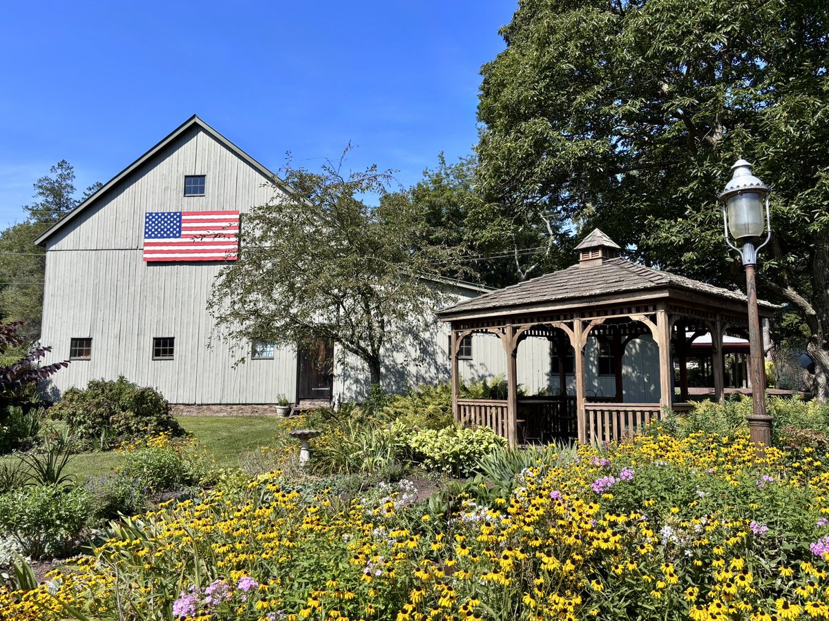 CrossingsTea's tweet photo. Afternoon calm🌻🏡
#countrylife #SummerVibes #rurallife #BucksCounty https://t.co/bnEvEUbiTe
