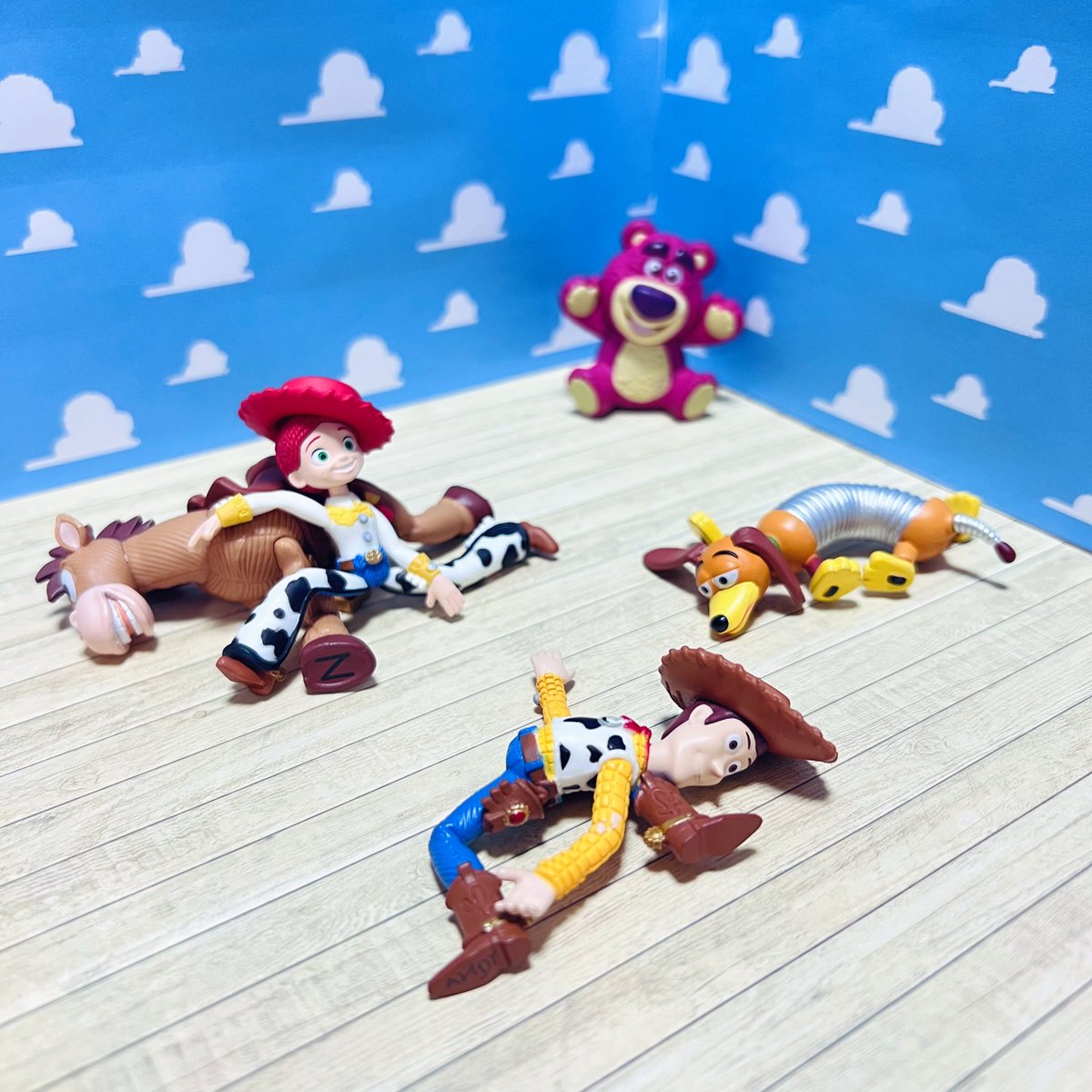 アンディが来たぞー！おもちゃに戻って！ トイストーリーの 