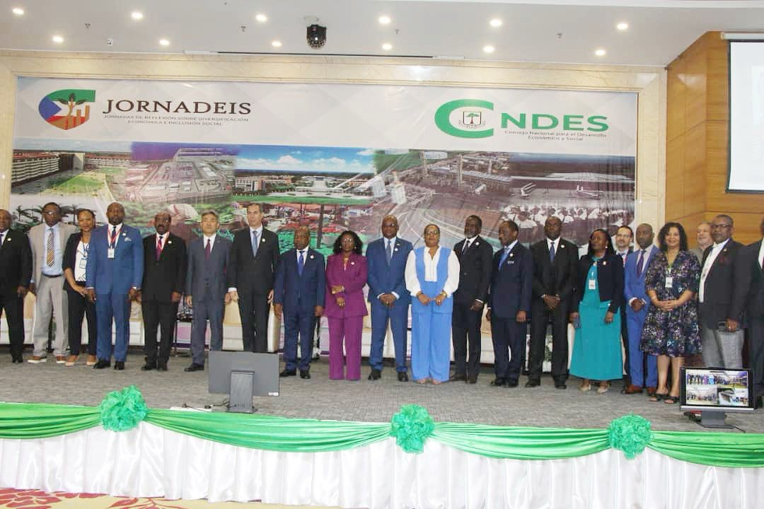 La @ONU acompaña al <a href="/cndesge/">CNDESGE</a> en la primera edición de #JORNADEIS. Un espacio clave para reflexionar sobre la #DiversificaciónEconómica e #InclusiónSocial.

Nuestro compromiso es firme: apoyar soluciones sostenibles, inclusivas y alineadas con la Agenda 2035.

 #ODS #Agenda2030