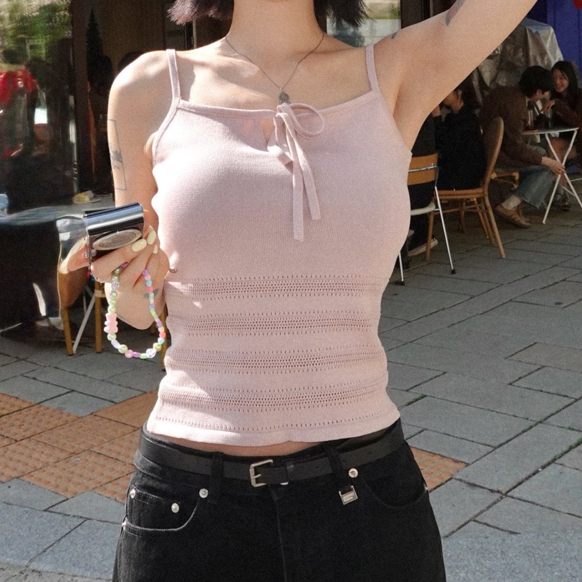 lovesmagaret's tweet photo. wts / ส่งต่อ ♡ 

Pale jade Ribbon Punching Knit Sleeveless in pink ซักเก็บ ของครบค่ะ 

900 รวมส่ง

໒꒱ #พรีออเดอร์เกาหลี #พรีเกาหลี #กดเว็บเกาหลี #ตลาดนัดsanrio #เสื้อผ้าเกาหลี https://t.co/DZMP9lykua