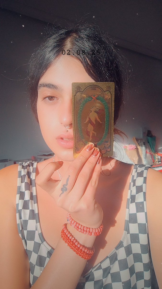 ✨👁️Kris👁️✨ tweet media