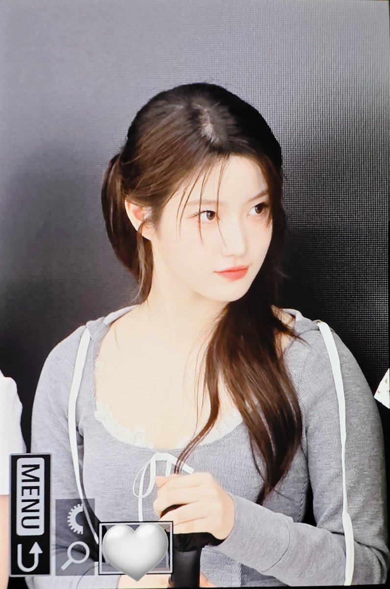 250814  팬사인회

#USPEER #유스피어 
#SEOYU #서유
<a href="/USPEER_official/">USPEER_official</a>