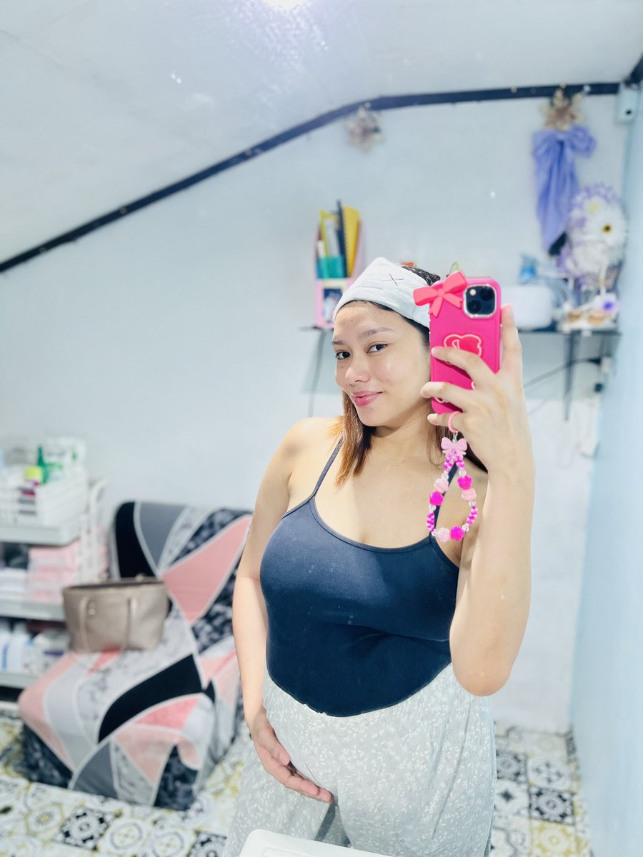 RuffaTayanes's tweet photo. awaiting our little one 👶🏻💞 https://t.co/cZOaipvuQJ