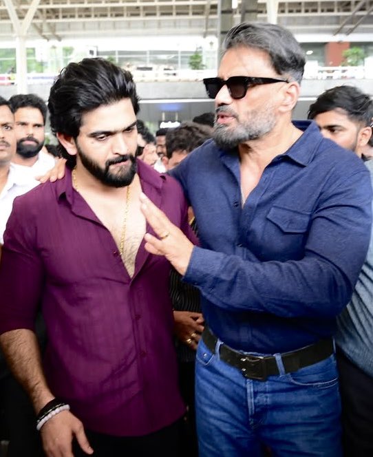 SunielVShetty's tweet image. Happy happy birthday @RoopeshTShetty! 

Wishing you happiness, good health, and the kind of success that your hard work truly deserves. Can’t wait for the world to see your magic in Jai. 

Stay blessed.