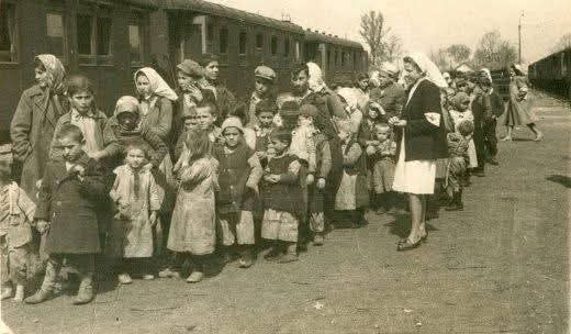 n 1949, during the final phase of the so-called Greek Civil War, the mountains of Gramos and Vicho historic strongholds of the Macedonian resistance set ablaze by British aircraft armed with American napalm. These were not just military targets. These were Macedonian civilians