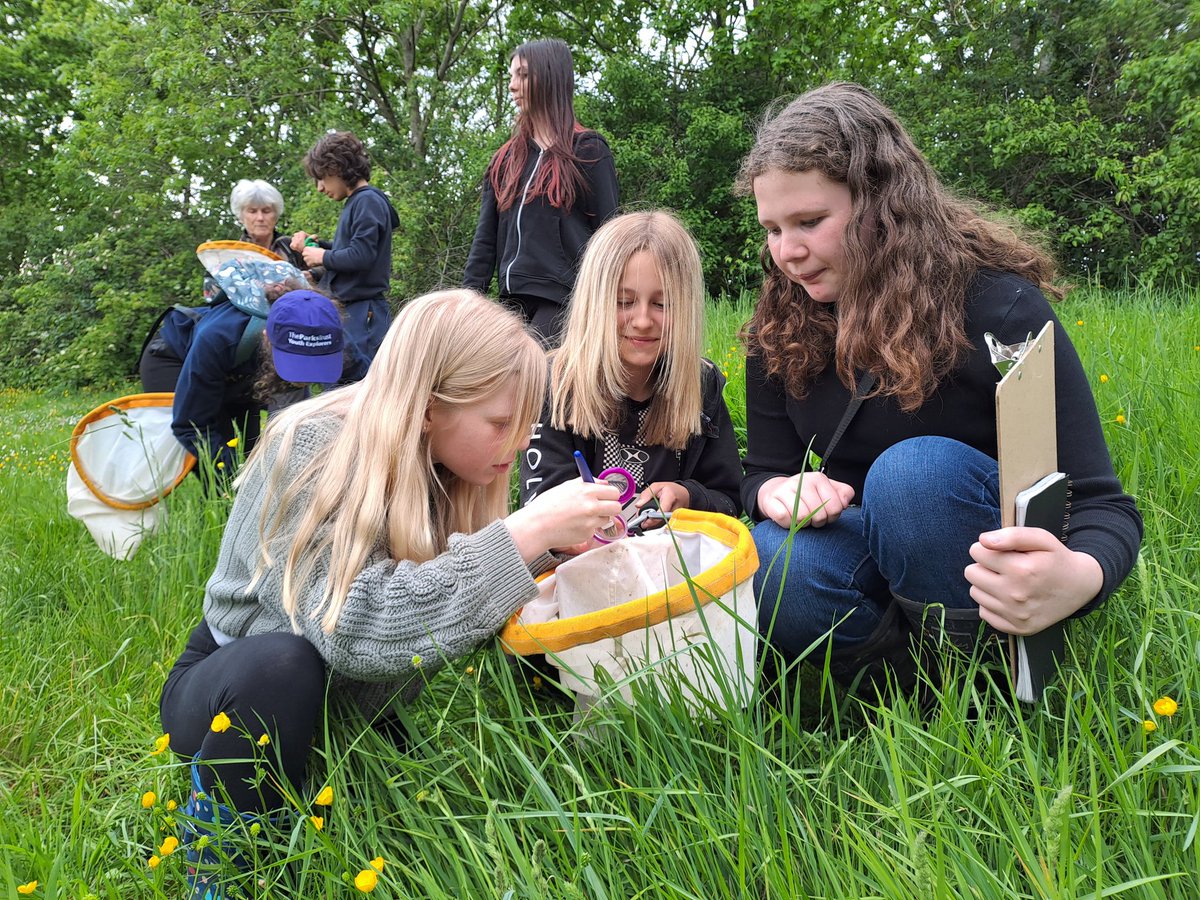 TheParksTrust's tweet photo. Last few spaces remaining on Youth Explorers! 📣

Treat your 11–14-year-old to a place so they can take part in outdoor activities, wildlife ID and learn exciting survival skills.

5-week course with sessions taking place Tues 5pm-7pm.

Book now: https://t.co/nujGEDyFHg https://t.co/lxjYG2Py4Y