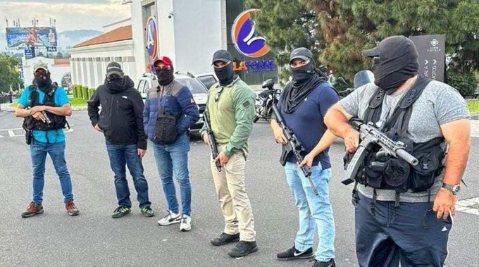 Vadenuezotravez's tweet image. Así se defiende el #PactodeCorruptosyChuchos