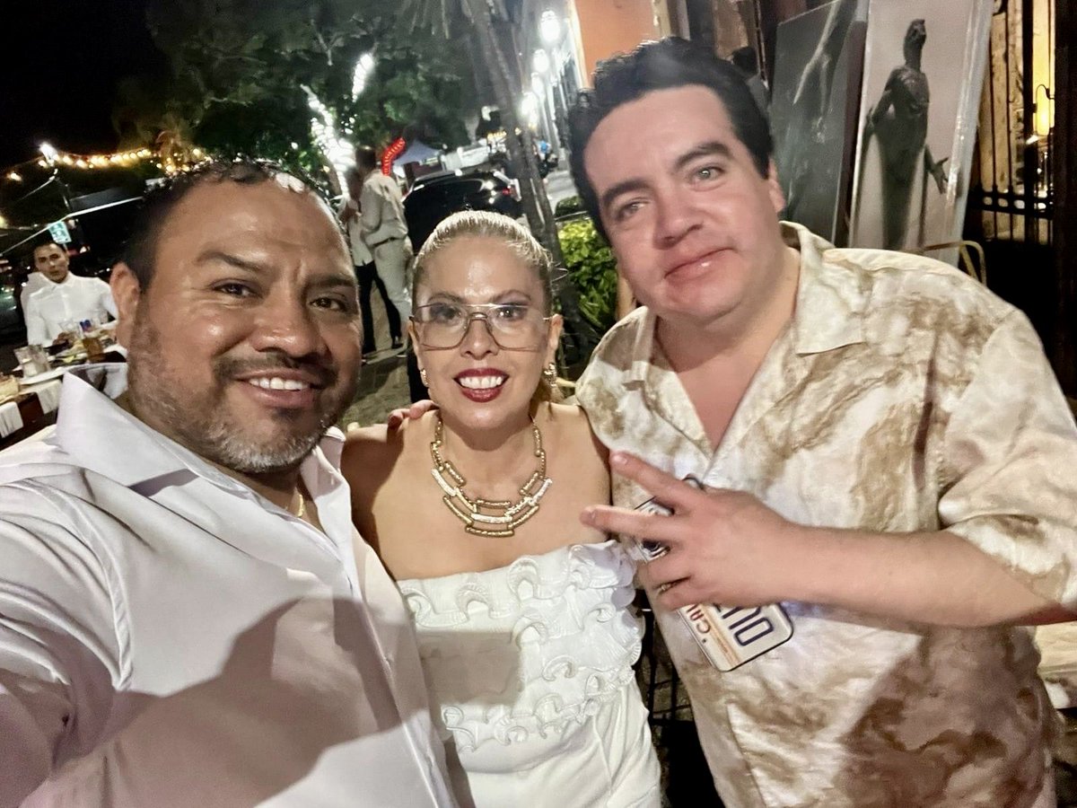 charliedelvalle's tweet image. FETE EN BLANC 👨🏻‍🦳👩🏼‍🦳 - Jalisco is Trendy 🥇 #Tequila 🇲🇽 Fundación Honoris Causa Internacional 🏆  #FHCI 🇲🇽 #Interjet ✈️ #Cholula 🥇🇲🇽