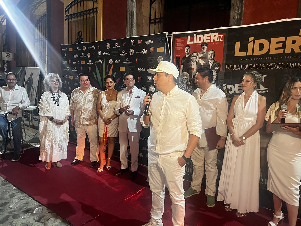 charliedelvalle's tweet image. FETE EN BLANC 👨🏻‍🦳👩🏼‍🦳 - Jalisco is Trendy 🥇 #Tequila 🇲🇽 Fundación Honoris Causa Internacional 🏆  #FHCI 🇲🇽 #Interjet ✈️ #Cholula 🥇🇲🇽