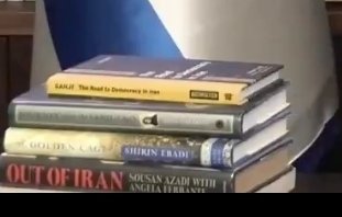 پکیج کامل جمهوری اسلامی را روی میز گذاشت...
۵۷ را جلوی چشم ملت گرفت!
📚راه عمام اکبر پونز به اهتمام عباس چاخان(قانون اساسی)
سفر به بی وطنی رویا حکاکیان(تجزیه)
آفتابه طلا شیرین عقل عبادی
هدیه آوارگی از سوسن آزادی
خیلی تابلو بدون کد و راز و رمز دارد به شما می‌گوید آی ملت ایران ↓