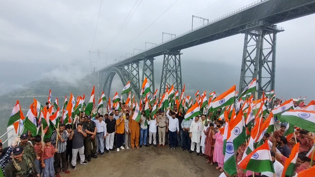 Deputy Commissioner Reasi (@dmreasi) on Twitter photo 🇮🇳 District Administration Reasi organised a historic Tiranga Rally at the world’s highest rail bridge – the iconic Chenab Bridge!
DM Nidhi Malik emphasised that Students, youth & citizens joined with pride under #HarGharTiranga, celebrating unity & patriotism
<a href="/MinOfCultureGoI/">Ministry of Culture</a> 🇮🇳 District Administration Reasi organised a historic Tiranga Rally at the world’s highest rail bridge – the iconic Chenab Bridge!
DM Nidhi Malik emphasised that Students, youth & citizens joined with pride under #HarGharTiranga, celebrating unity & patriotism
<a href="/MinOfCultureGoI/">Ministry of Culture</a>