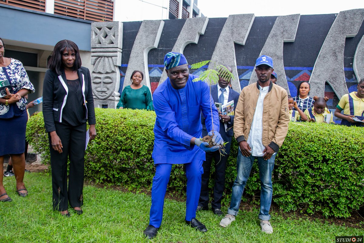 BappaFoundation's tweet photo. Today, our little @BappaFoundation joined the MDs of LASPARK, HopeAlive &amp; Lagos Commissioner for  Environment to plant trees at the beautiful NIIA, Lagos.

Trees are the most profound legacies we can leave behind
A promise to the future &amp; a gift to generations we will never meet. https://t.co/g0G1oAWXiK