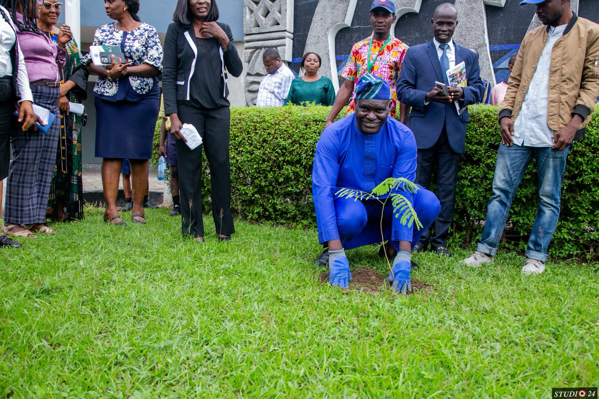 BappaFoundation's tweet photo. Today, our little @BappaFoundation joined the MDs of LASPARK, HopeAlive &amp; Lagos Commissioner for  Environment to plant trees at the beautiful NIIA, Lagos.

Trees are the most profound legacies we can leave behind
A promise to the future &amp; a gift to generations we will never meet. https://t.co/g0G1oAWXiK